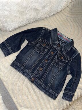 🎀Wrangler size 12m Classic Dark Wash Denim Jacket, with tractor embroidery